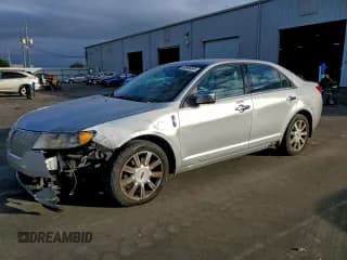 ✅ 2012 Lincoln MKZ • VIN: 3LNHL2GC0CR817717 • Lot: 95996445. Listed on Copart with 118,306 mi. Free auction sales archive from the USA and detailed vehicle history report at DreamBid. Image 1.