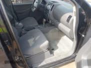 ✅ 2018 Nissan Frontier SV • VIN: 1N6AD0EV0JN725029 • Lot: 43172809. Wystawiony na IAAI z przebiegiem 157 923 mil. Bezpłatny archiwum sprzedaży aukcyjnych z USA i szczegółowy raport historii pojazdu na DreamBid. Zdjęcie 5.