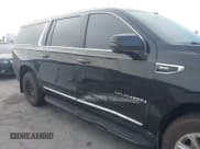 ✅ 2022 GMC Yukon XL SLT • VIN: 1GKS1GKD9NR352757 • Lot: 43123713. Wystawiony na IAAI z przebiegiem 170 791 mil. Bezpłatny archiwum sprzedaży aukcyjnych z USA i szczegółowy raport historii pojazdu na DreamBid. Zdjęcie 6.