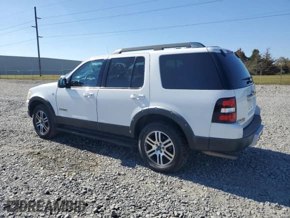 ✅ 2007 Ford Explorer XLT • VIN: 1FMEU73807UB87632 • Lot: 90341205. Listed on Copart with 198,436 mi. Free auction sales archive from the USA and detailed vehicle history report at DreamBid. Image 2.