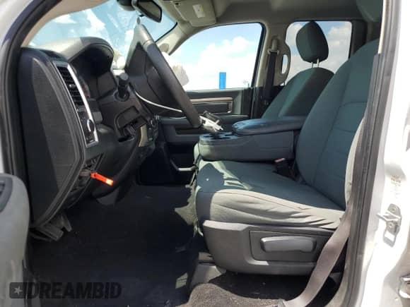 2015 Ram 1500 SLT z VIN 1C6RR6GTXFS578403, wystawiony jako Copart lot #68004065 z przebiegiem 142 903 mil mil oraz Czysty tytuł • Clean title. Historia ofert i sprzedaży dostępna na DreamBid. Obrazek 7.