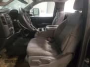 ✅ 2015 Chevrolet Silverado 2500HD Work Truck • VIN: 1GC0CUEG4FZ144952 • Lot: 51058925. Wystawiony na Copart z przebiegiem Nie podano. Bezpłatny archiwum sprzedaży aukcyjnych z USA i szczegółowy raport historii pojazdu na DreamBid. Zdjęcie 7.