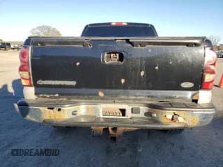 ✅ 2006 Chevrolet Silverado 1500 LT1 • VIN: 1GCEK19B96Z140045 • Lot: 91387155. Wystawiony na Copart z przebiegiem 168 201 mil. Bezpłatny archiwum sprzedaży aukcyjnych z USA i szczegółowy raport historii pojazdu na DreamBid. Zdjęcie 6.