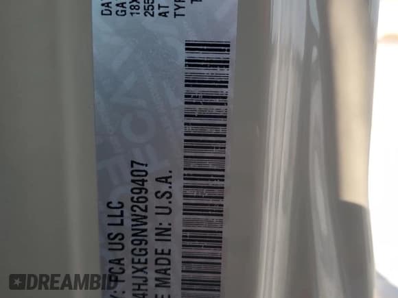 ✅ 2022 Jeep Wrangler Unlimited Sahara Altitude • VIN: 1C4HJXEG9NW269407 • Lot: 66686385. Listed on Copart with 30,682 mi. Free auction sales archive from the USA and detailed vehicle history report at DreamBid. Image 13.