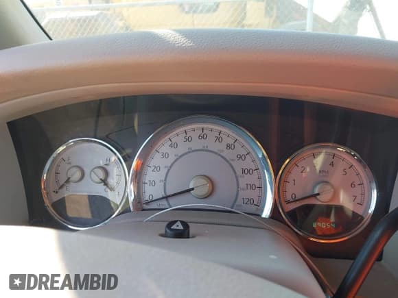 ✅ 2009 Chrysler Aspen Limited • VIN: 1A8HX58P09F708457 • Lot: 42961126. Listed on IAAI with 89,054 mi. Free auction sales archive from the USA and detailed vehicle history report at DreamBid. Image 7.