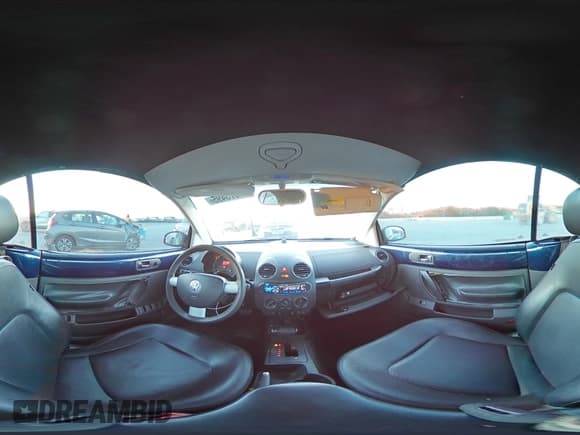 ✅ 2006 Volkswagen Beetle • VIN: 3VWRF31Y66M313875 • Лот: 91973495. Опубликован ранее на Copart с пробегом 172 422 миль. Бесплатный доступ к архиву аукционных продаж из США и подробный отчёт об истории автомобиля на DreamBid. Изображение 14.