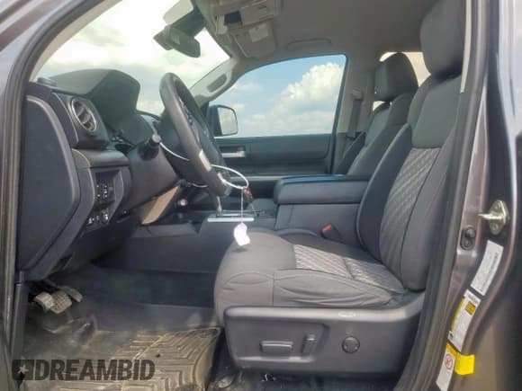 ✅ 2019 Toyota Tundra SR5 • VIN: 5TFDY5F15KX860803 • Lot: 71280355. Wystawiony na Copart z przebiegiem 85 635 mil. Bezpłatny archiwum sprzedaży aukcyjnych z USA i szczegółowy raport historii pojazdu na DreamBid. Zdjęcie 7.