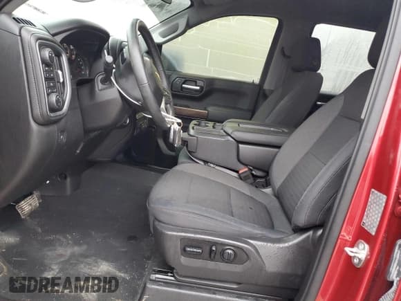 ✅ 2019 Chevrolet Silverado 1500 LT • VIN: 1GCUYDED7KZ150814 • Lot: 93464315. Wystawiony na Copart z przebiegiem 42 004 mil. Bezpłatny archiwum sprzedaży aukcyjnych z USA i szczegółowy raport historii pojazdu na DreamBid. Zdjęcie 7.