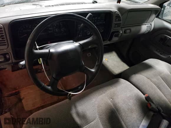 1999 Chevrolet Silverado 1500 with VIN 1GCEK19R2XR123120, listed as a Copart auction lot 81792784 with 133,207 mi miles and Salvage title. Bid and sale history available at DreamBid. Image 8.