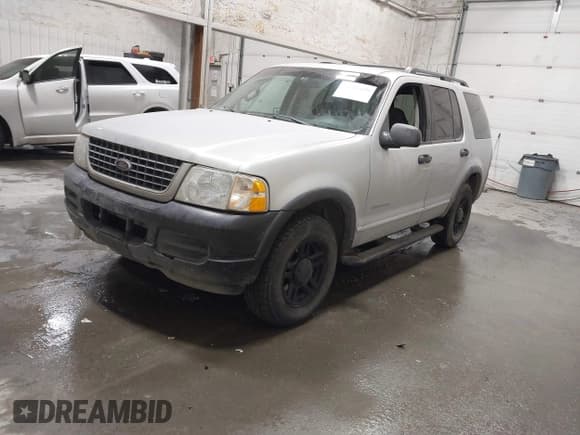 ✅ 2002 Ford Explorer XLS • VIN: 1FMZU72E92UC07085 • Lot: 41726199. Listed on IAAI with 173,386 mi. Free auction sales archive from the USA and detailed vehicle history report at DreamBid. Image 2.