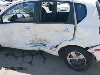 ✅ 2007 Chevrolet Aveo LS • VIN: KL1TD66697B732035 • Lot: 42528247. Wystawiony na IAAI z przebiegiem 155 438 mil. Bezpłatny archiwum sprzedaży aukcyjnych z USA i szczegółowy raport historii pojazdu na DreamBid. Zdjęcie 6.