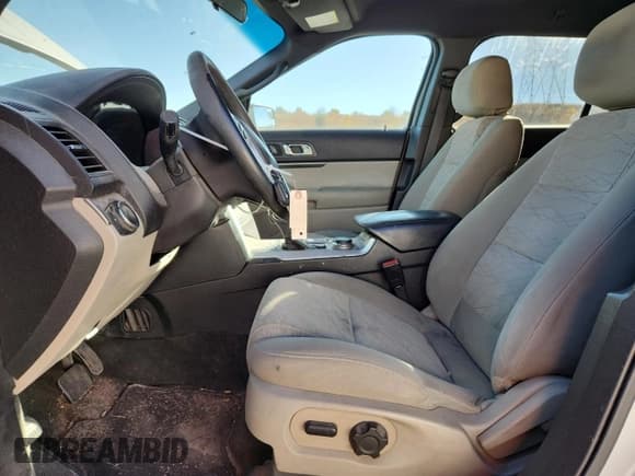 ✅ 2014 Ford Explorer • VIN: 1FM5K8B84EGC28191 • Лот: 87463665. Опубликован ранее на Copart с пробегом 279 276 миль. Бесплатный доступ к архиву аукционных продаж из США и подробный отчёт об истории автомобиля на DreamBid. Изображение 7.