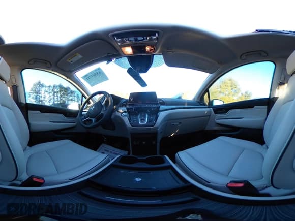 ✅ 2025 Honda Odyssey Touring • VIN: 5FNRL6H87SB051608 • Lot: 43583711. Listed on IAAI with 4,051 mi. Free auction sales archive from the USA and detailed vehicle history report at DreamBid. Image 20.