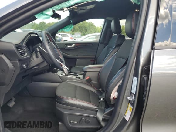 ✅ 2025 Ford Escape ST-Line • VIN: 1FMCU0MN8SUA19510 • Lot: 71592035. Wystawiony na Copart z przebiegiem 1 760 mil. Bezpłatny archiwum sprzedaży aukcyjnych z USA i szczegółowy raport historii pojazdu na DreamBid. Zdjęcie 7.