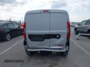 ✅ 2022 Ram ProMaster City Cargo Tradesman • VIN: ZFBHRFAB8N6X75407 • Lot: 42011880. Wystawiony na IAAI z przebiegiem 18 509 mil. Bezpłatny archiwum sprzedaży aukcyjnych z USA i szczegółowy raport historii pojazdu na DreamBid. Zdjęcie 17.