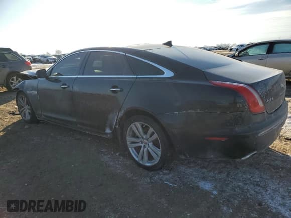 ✅ 2014 Jaguar XJ Portfolio • VIN: SAJWJ2GD6E8V73491 • Lot: 42472345. Wystawiony na Copart z przebiegiem 68 747 mil. Bezpłatny archiwum sprzedaży aukcyjnych z USA i szczegółowy raport historii pojazdu na DreamBid. Zdjęcie 2.