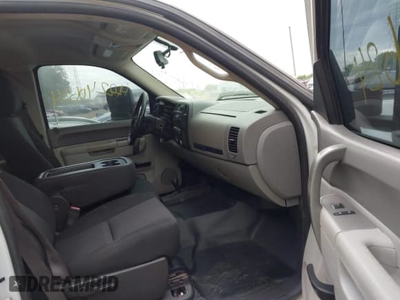 ✅ 2013 Chevrolet Silverado 2500HD Work Truck • VIN: 1GC2KVCG0DZ369368 • Lot: 42240624. Wystawiony na IAAI z przebiegiem 196 105 mil. Bezpłatny archiwum sprzedaży aukcyjnych z USA i szczegółowy raport historii pojazdu na DreamBid. Zdjęcie 5.