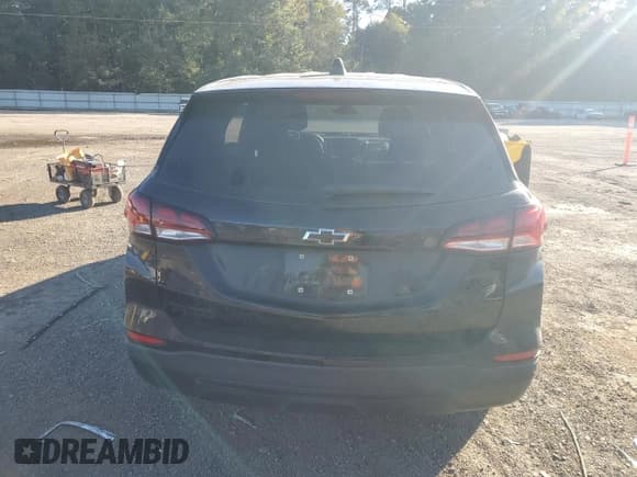 ✅ 2023 Chevrolet Equinox LS • VIN: 3GNAXHEG2PL218580 • Lot: 90905425. Wystawiony na Copart z przebiegiem Nie podano. Bezpłatny archiwum sprzedaży aukcyjnych z USA i szczegółowy raport historii pojazdu na DreamBid. Zdjęcie 6.