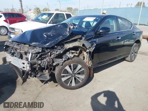 ✅ 2020 Nissan Altima SL • VIN: 1N4BL4EV9LC162827 • Lot: 43644448. Wystawiony na IAAI z przebiegiem 72 690 mil. Bezpłatny archiwum sprzedaży aukcyjnych z USA i szczegółowy raport historii pojazdu na DreamBid. Zdjęcie 2.