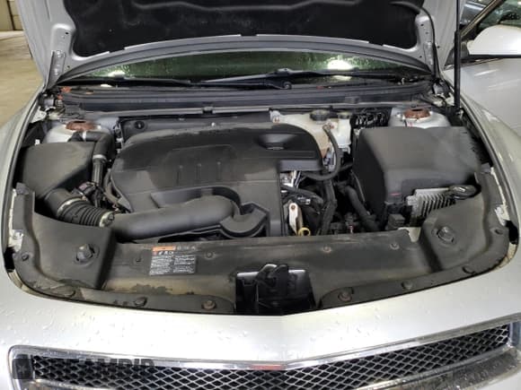 ✅ 2012 Chevrolet Malibu 1LT • VIN: 1G1ZC5E02CF235708 • Lot: 84012374. Listed on Copart with 137,415 mi. Free auction sales archive from the USA and detailed vehicle history report at DreamBid. Image 11.