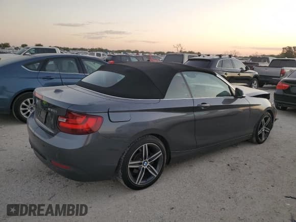 ✅ 2017 BMW 2 Series 230i xDrive • VIN: WBA2M9C52HV717410 • Лот: 74359004. Опубликован ранее на Copart с пробегом 78 167 миль. Бесплатный доступ к архиву аукционных продаж из США и подробный отчёт об истории автомобиля на DreamBid. Изображение 3.