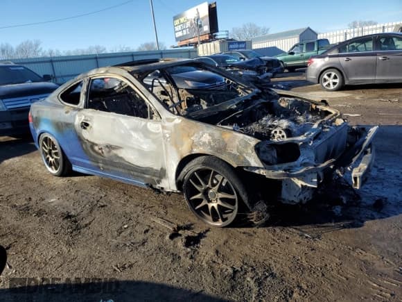 ✅ 2002 Acura RSX Type S • VIN: JH4DC53012C033428 • Lot: 89012405. Listed on Copart with Not provided. Free auction sales archive from the USA and detailed vehicle history report at DreamBid. Image 4.