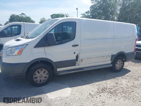 ✅ 2018 Ford Transit • VIN: 1FTYR1YM1JKA89833 • Лот: 41833114. Опубликован ранее на IAAI с пробегом 201 883 миль. Бесплатный доступ к архиву аукционных продаж из США и подробный отчёт об истории автомобиля на DreamBid. Изображение 14.