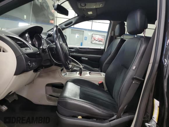 ✅ 2018 Dodge Grand Caravan SXT • VIN: 2C4RDGCG9JR241642 • Lot: 91651335. Wystawiony na Copart z przebiegiem 110 103 mil. Bezpłatny archiwum sprzedaży aukcyjnych z USA i szczegółowy raport historii pojazdu na DreamBid. Zdjęcie 7.