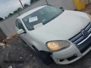 ✅ 2006 Volkswagen Jetta 2.5L • VIN: 3VWRF71K76M787045 • Lot: 42177598. Wystawiony na IAAI z przebiegiem 275 169 mil. Bezpłatny archiwum sprzedaży aukcyjnych z USA i szczegółowy raport historii pojazdu na DreamBid. Zdjęcie 1.