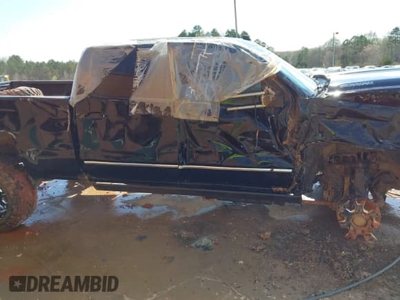 ✅ 2016 Chevrolet Silverado 2500HD LT • VIN: 1GC1KVE85GF250173 • Lot: 41199009. Wystawiony na IAAI z przebiegiem 155 688 mil. Bezpłatny archiwum sprzedaży aukcyjnych z USA i szczegółowy raport historii pojazdu na DreamBid. Zdjęcie 13.