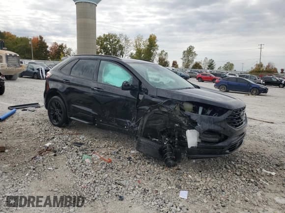 ✅ 2024 Ford Edge SE • VIN: 2FMPK4G97RBA26459 • Lot: 87096965. Wystawiony na Copart z przebiegiem 18 305 mil. Bezpłatny archiwum sprzedaży aukcyjnych z USA i szczegółowy raport historii pojazdu na DreamBid. Zdjęcie 4.