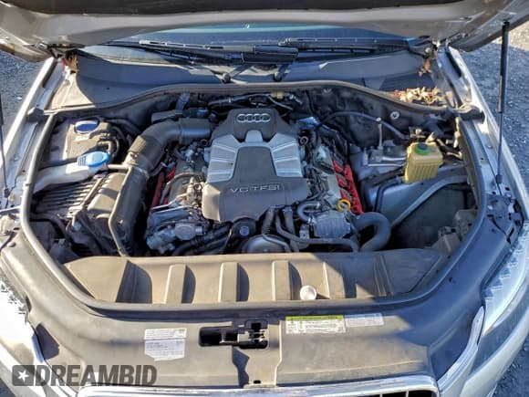 ✅ 2015 Audi Q7 Premium Plus • VIN: WA1LGAFE2FD006606 • Lot: 94137085. Wystawiony na Copart z przebiegiem 102 296 mil. Bezpłatny archiwum sprzedaży aukcyjnych z USA i szczegółowy raport historii pojazdu na DreamBid. Zdjęcie 11.