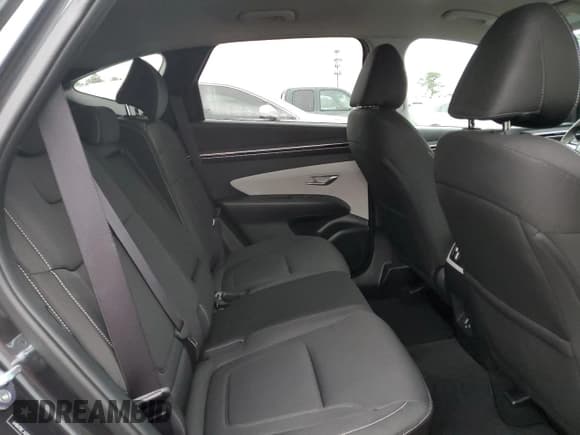 ✅ 2022 Hyundai Tucson SEL • VIN: 5NMJBCAE0NH127879 • Lot: 35797163. Wystawiony na Copart z przebiegiem 2 380 mil. Bezpłatny archiwum sprzedaży aukcyjnych z USA i szczegółowy raport historii pojazdu na DreamBid. Zdjęcie 11.