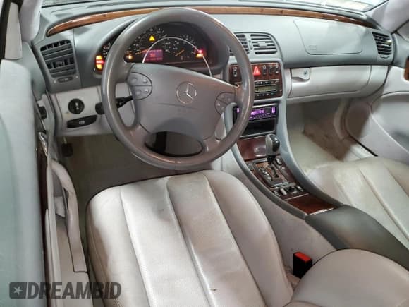 ✅ 2001 Mercedes-Benz CLK 320/430 • VIN: WDBLJ65G01T081955 • Lot: 58669435. Listed on Copart with 82,732 mi. Free auction sales archive from the USA and detailed vehicle history report at DreamBid. Image 8.