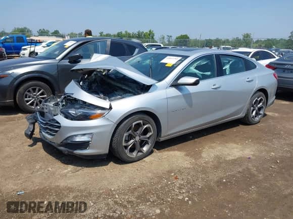 2021 Chevrolet Malibu LT z VIN 1G1ZD5ST4MF062111, wystawiony jako IAAI lot #42914332 z przebiegiem Nie podano mil oraz . Historia ofert i sprzedaży dostępna na DreamBid. Obrazek 2.