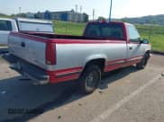 ✅ 1995 GMC Sierra 1500 • VIN: 1GTEC14Z8SZ552548 • Lot: 42990218. Wystawiony na IAAI z przebiegiem 234 416 mil. Bezpłatny archiwum sprzedaży aukcyjnych z USA i szczegółowy raport historii pojazdu na DreamBid. Zdjęcie 4.