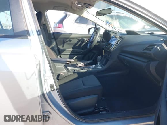 ✅ 2019 Subaru Impreza • VIN: 4S3GKAA68K3604382 • Lot: 43619511. Listed on IAAI with 61,164 mi. Free auction sales archive from the USA and detailed vehicle history report at DreamBid. Image 5.