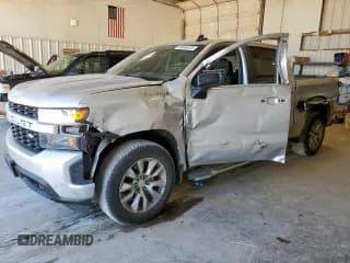 ✅ 2020 Chevrolet Silverado 1500 Custom • VIN: 3GCPYBEK3LG167482 • Лот: 84585335. Опубликован ранее на Copart с пробегом 73 964 миль. Бесплатный доступ к архиву аукционных продаж из США и подробный отчёт об истории автомобиля на DreamBid. Изображение 1.