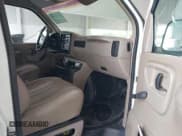 ✅ 2002 GMC Savana • VIN: 1GTGG29R821166934 • Lot: 43870199. Wystawiony na IAAI z przebiegiem 100 037 mil. Bezpłatny archiwum sprzedaży aukcyjnych z USA i szczegółowy raport historii pojazdu na DreamBid. Zdjęcie 5.