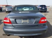 ✅ 2004 Volvo C70 • VIN: YV1NC62D94J049529 • Lot: 41668957. Wystawiony na IAAI z przebiegiem 100 110 mil. Bezpłatny archiwum sprzedaży aukcyjnych z USA i szczegółowy raport historii pojazdu na DreamBid. Zdjęcie 16.