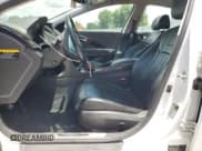 ✅ 2016 Hyundai Azera • VIN: KMHFG4JG8GA559756 • Lot: 62871655. Listed on Copart with 82,863 mi. Free auction sales archive from the USA and detailed vehicle history report at DreamBid. Image 7.