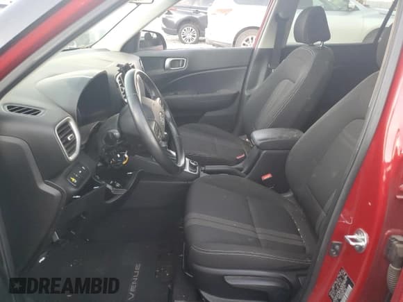 ✅ 2021 Hyundai Venue Denim • VIN: KMHRC8A37MU072720 • Лот: 83481894. Опубликован ранее на Copart с пробегом Не указан. Бесплатный доступ к архиву аукционных продаж из США и подробный отчёт об истории автомобиля на DreamBid. Изображение 7.