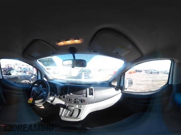 ✅ 2018 Nissan NV200 SV • VIN: 3N6CM0KNXJK696030 • Lot: 43391285. Wystawiony na IAAI z przebiegiem 255 934 mil. Bezpłatny archiwum sprzedaży aukcyjnych z USA i szczegółowy raport historii pojazdu na DreamBid. Zdjęcie 18.