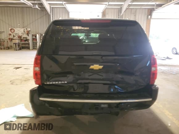 ✅ 2013 Chevrolet Suburban LTZ • VIN: 1GNSKKE7XDR105805 • Lot: 70019724. Wystawiony na Copart z przebiegiem Nie podano. Bezpłatny archiwum sprzedaży aukcyjnych z USA i szczegółowy raport historii pojazdu na DreamBid. Zdjęcie 6.