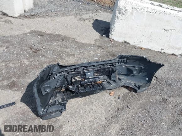 ✅ 2022 Ford Transit Connect XL • VIN: NM0LS7S28N1538250 • Lot: 41934407. Wystawiony na IAAI z przebiegiem 63 799 mil. Bezpłatny archiwum sprzedaży aukcyjnych z USA i szczegółowy raport historii pojazdu na DreamBid. Zdjęcie 12.