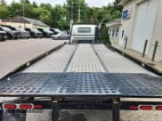 ✅ 2019 Isuzu NQR IBT • VIN: JALE5W161K7304962 • Лот: 76348614. Опубликован ранее на Copart с пробегом 110 669 миль. Бесплатный доступ к архиву аукционных продаж из США и подробный отчёт об истории автомобиля на DreamBid. Изображение 9.