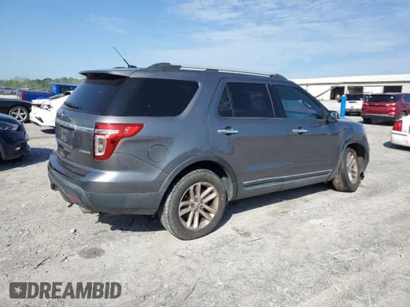 ✅ 2014 Ford Explorer XLT • VIN: 1FM5K7D83EGC49430 • Lot: 54678805. Listed on Copart with 216,217 mi. Free auction sales archive from the USA and detailed vehicle history report at DreamBid. Image 3.