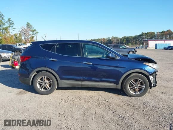 ✅ 2018 Hyundai Santa Fe 2.4L • VIN: 5XYZT3LB7JG545556 • Лот: 43724170. Опубликован ранее на IAAI с пробегом 185 254 миль. Бесплатный доступ к архиву аукционных продаж из США и подробный отчёт об истории автомобиля на DreamBid. Изображение 13.