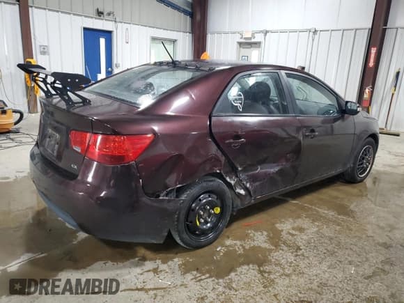 ✅ 2010 Kia Forte EX • VIN: KNAFU4A28A5133435 • Лот: 90113655. Опубликован ранее на Copart с пробегом 119 994 миль. Бесплатный доступ к архиву аукционных продаж из США и подробный отчёт об истории автомобиля на DreamBid. Изображение 3.
