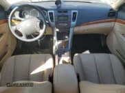 ✅ 2009 Hyundai Sonata SE • VIN: 5NPEU46F79H419590 • Лот: 81788575. Опубликован ранее на Copart с пробегом 145 884 миль. Бесплатный доступ к архиву аукционных продаж из США и подробный отчёт об истории автомобиля на DreamBid. Изображение 8.